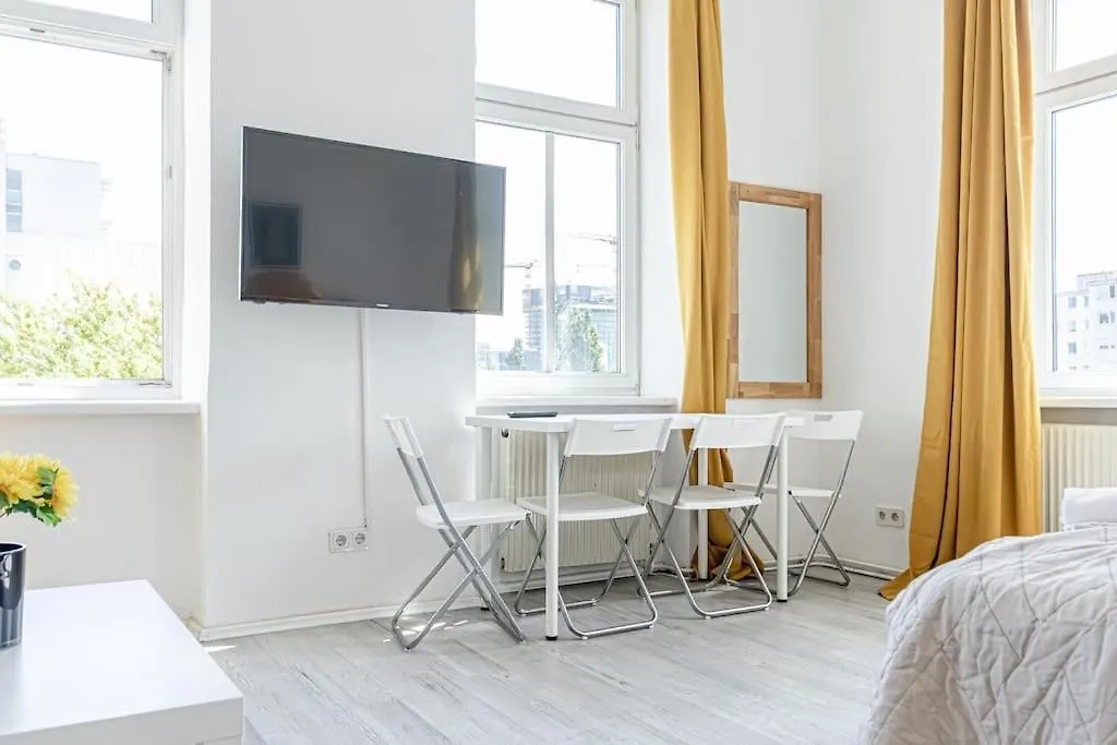 City Living, Garden Vibes 3Br Bliss In Vienne 0*,