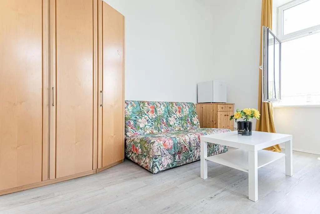 City Living, Garden Vibes 3Br Bliss In Vienne Autriche